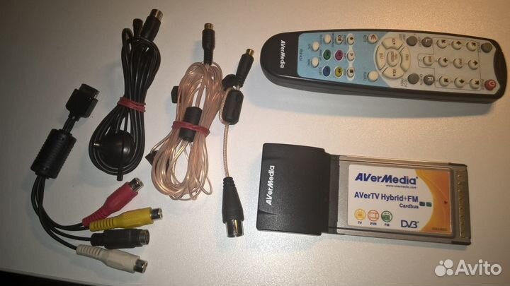 Тв тюнер AVerMedia avertv Hybrid+ FM Cardbus