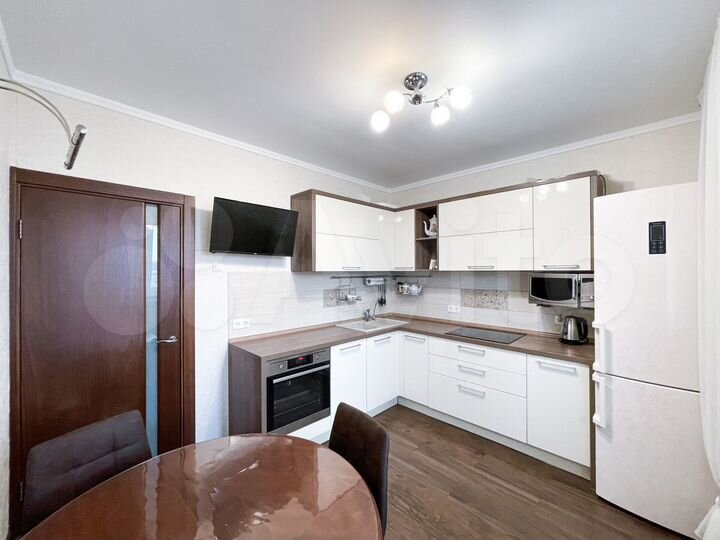 3-к. квартира, 76,6 м², 18/25 эт.