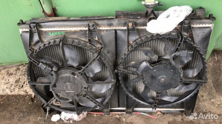 Радиатор охлаждения в сборе Хендай Санта Фе 2008 г
