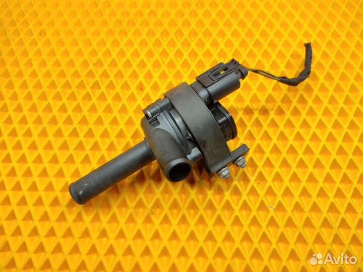 Дополнительная помпа Mercedes S W221 3.5 M272 2009