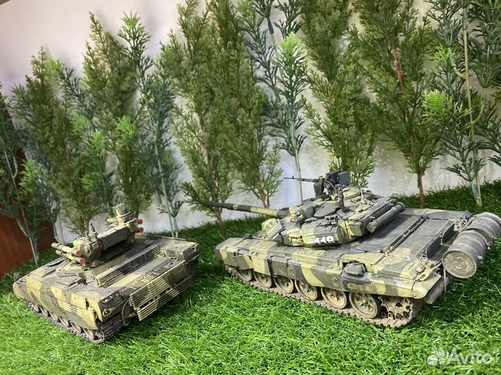 Модель танка Т-90 и Терминатор