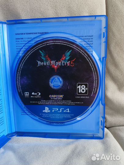 Игра Devil May Cry 5 PS4 (Русские субтитры)