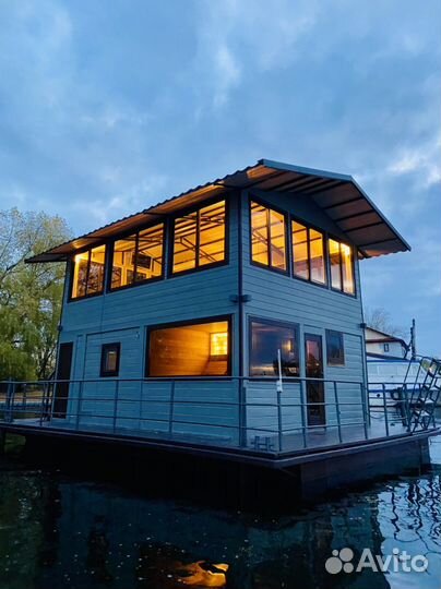 Баня на воде с банкетным залом на 12 человек