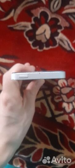 Телефон iPhone 5s