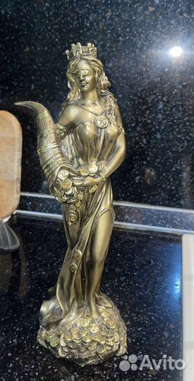 Бронзовая статуэтка