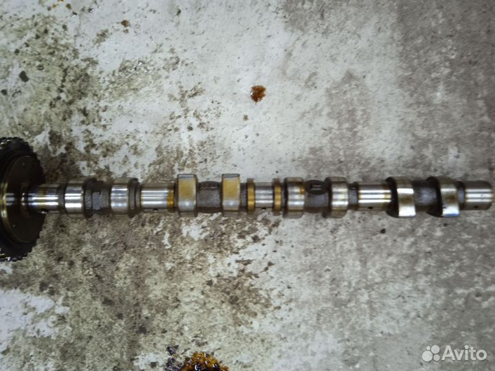 Распредвал впускной для Mercedes Benz M111