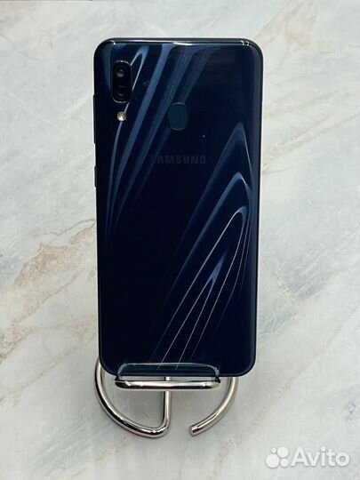 Samsung Galaxy A30, 4/64 ГБ