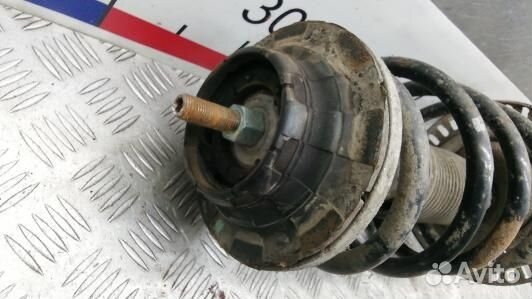 Стойка передняя правая volkswagen transporter T5