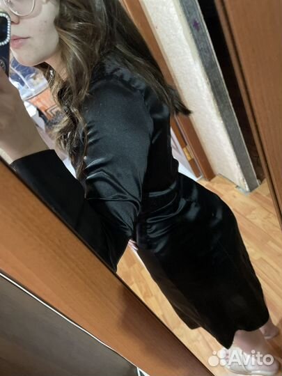 Платье 42 черное zarina на запахе, сзади молния