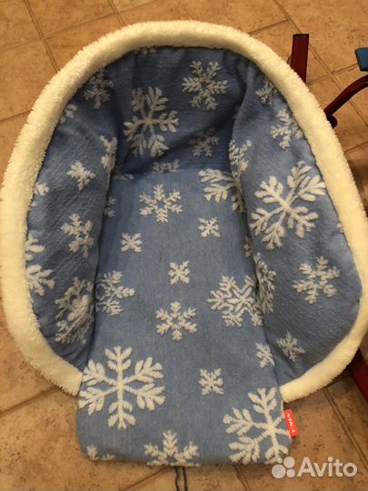 Санки детские на колёсиках со съемной ручкой