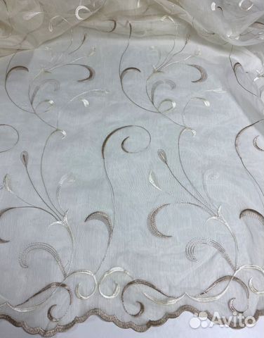 Ткань вуаль с вышивкой