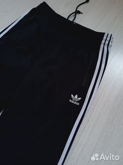 Спортивные штаны Adidas originals (оригинал)