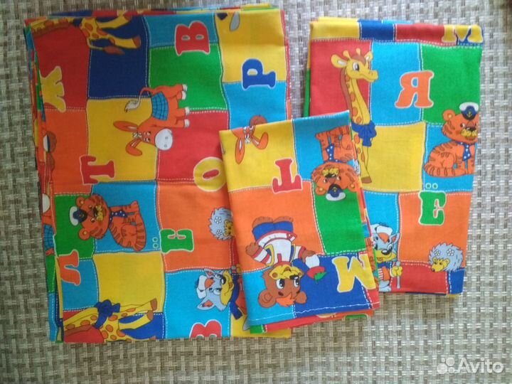 Новое постельное белье в кроватку