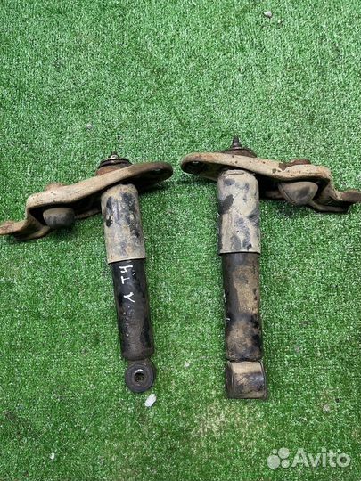 Амортизатор передний левый правый Transporter T4