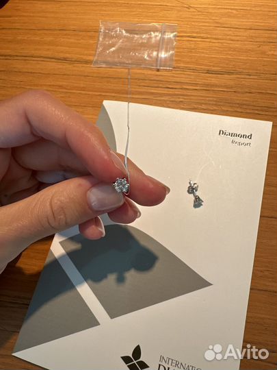 Пуссеты с бриллиантами 0,52 ct
