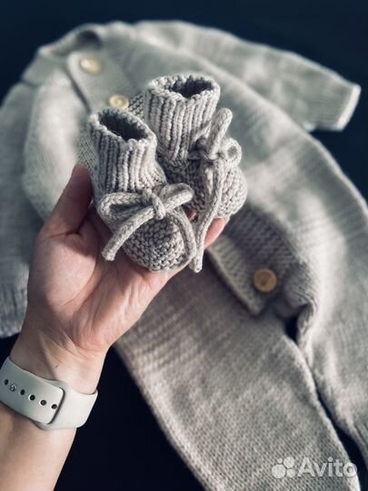 Комплект на малыша, отлично подойдет на выписку