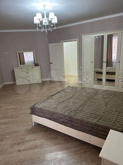 2-к. квартира, 72 м², 4/12 эт.