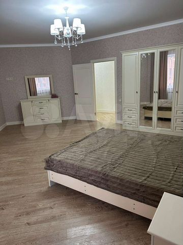 2-к. квартира, 72 м², 4/12 эт.