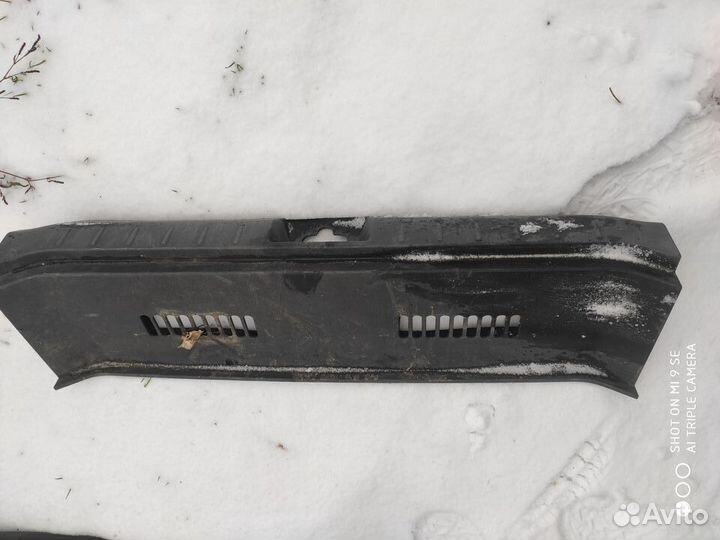 Накладка панели задней Ниссан Ноут