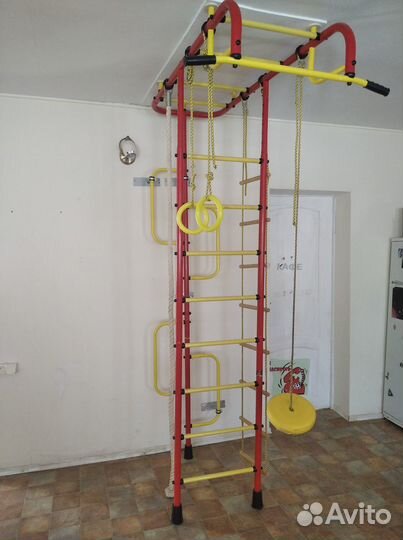 Детская спортивная шведская стенка