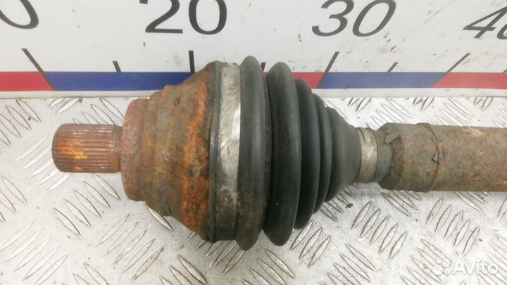 Привод передний правый volkswagen passat B6 2008-2