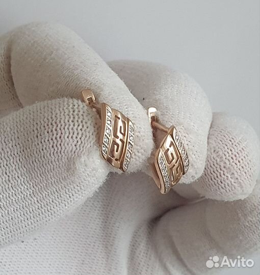 Золотые серьги
