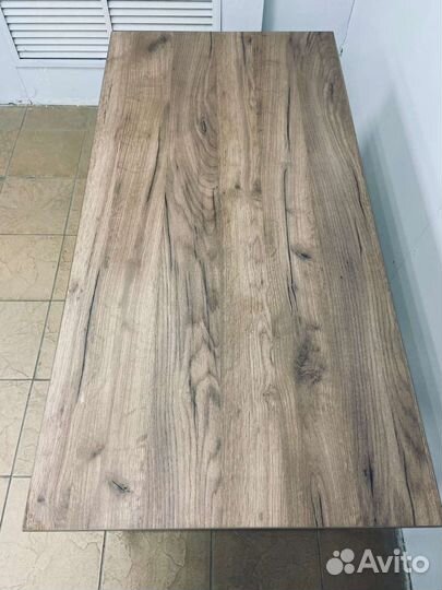 Обеденный стол в стиле Лофт