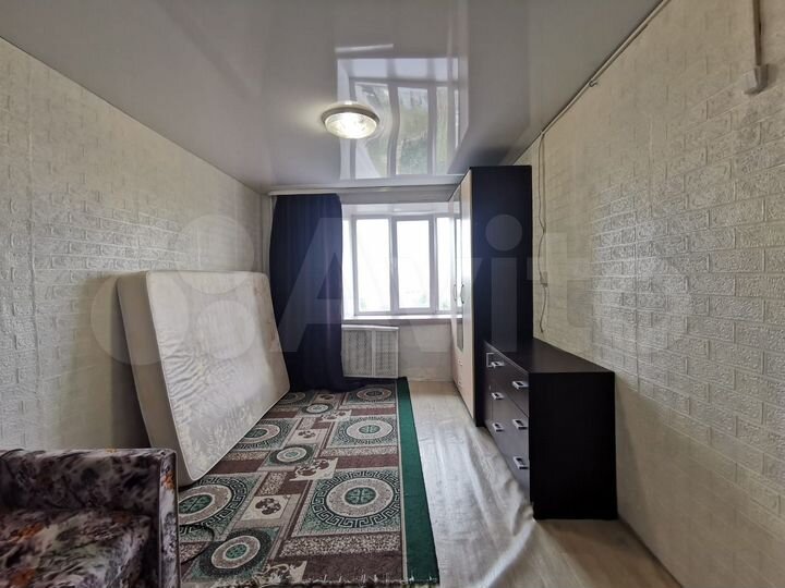 Комната 17 м² в 4-к., 9/9 эт.