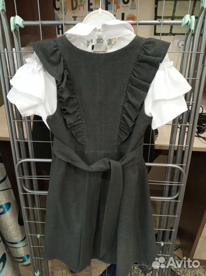 Школьная форма для девочки серая 134-140