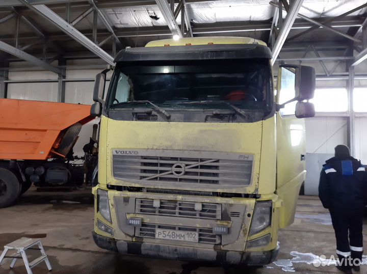 Стекло лобовое на Folvo FH