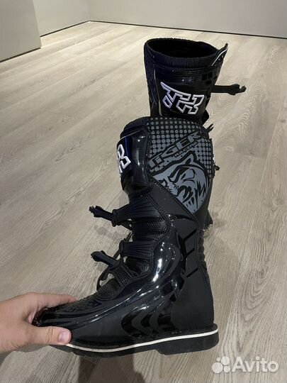 Мотоботы Tiger