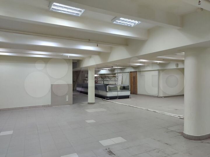 Сдам торговое помещение, 1100 м²