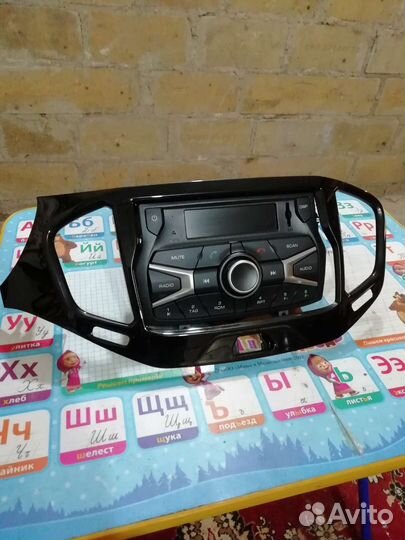 Штатная автомагнитола LADA Vesta