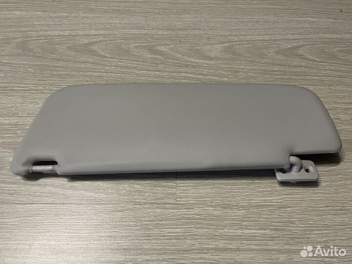 Солнцезащитный козырек Гранта