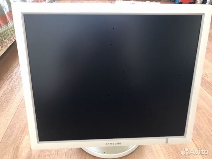 Монитор Samsung