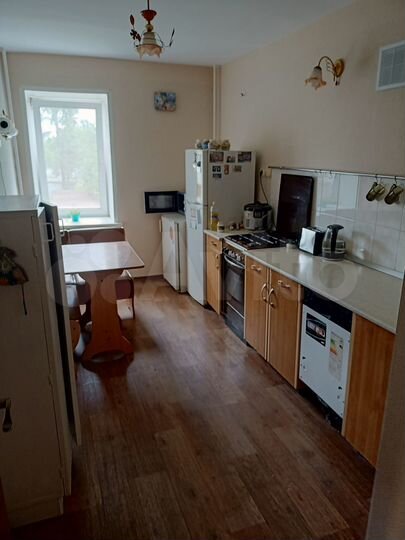 4-к. квартира, 74 м², 3/5 эт.