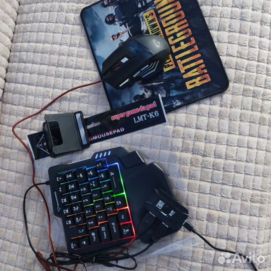 Игровая клавиатура и мышь для телефона