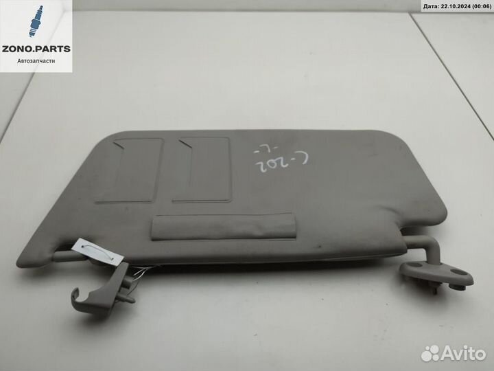 Козырек солнцезащитный левый на Subaru Forester (1997-2002)