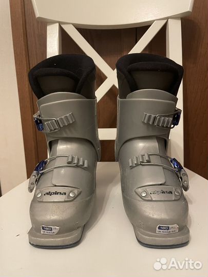 Детские горнолыжные ботинки Alpina размер 19