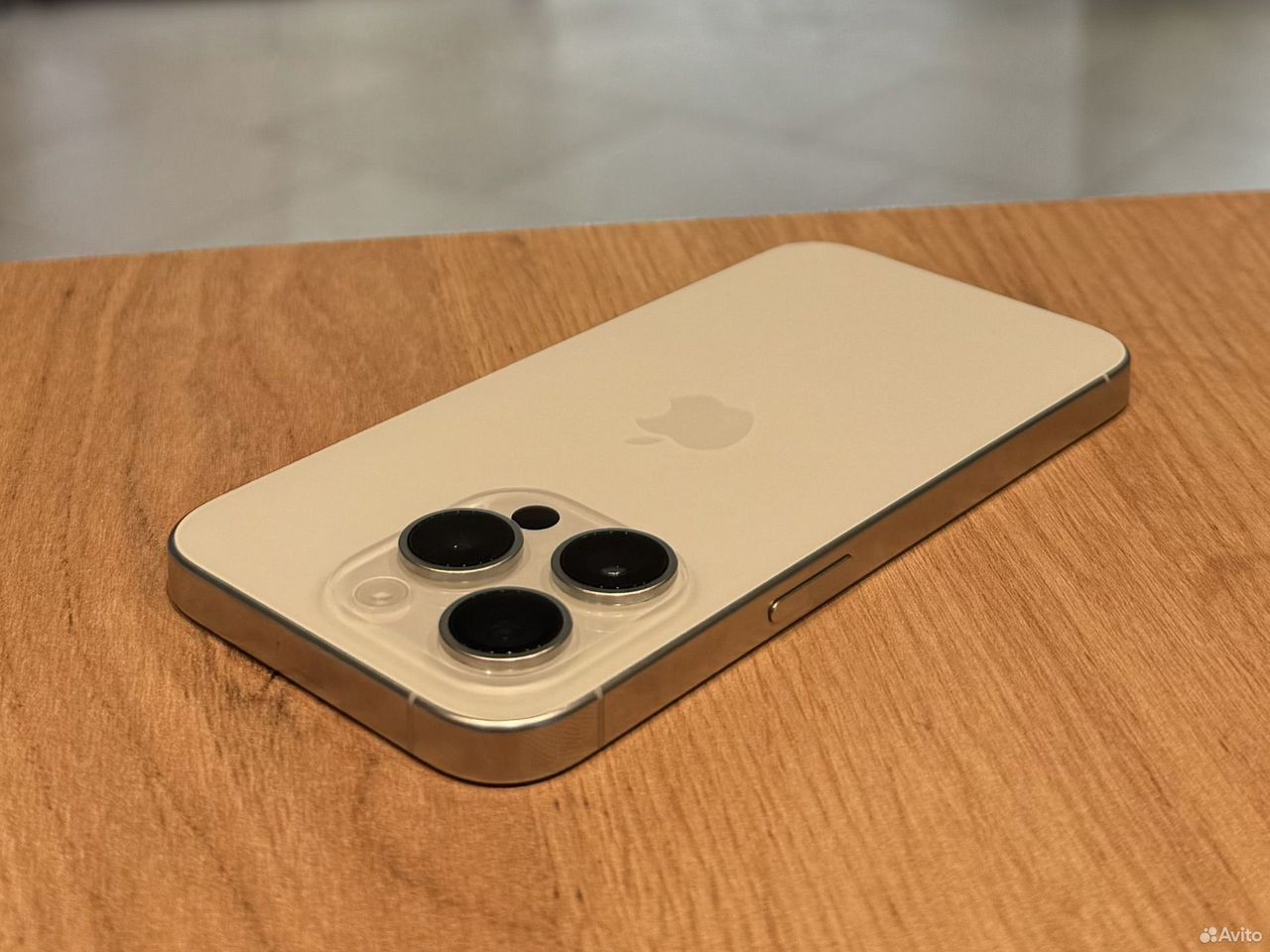 iPhone 15 Pro, 128 ГБ
