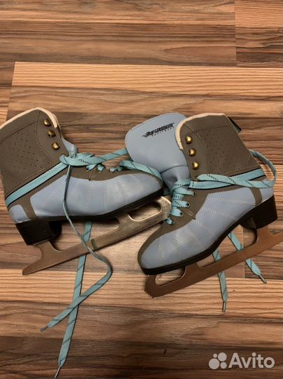 Коньки 33,37 и раздвижные 31-35