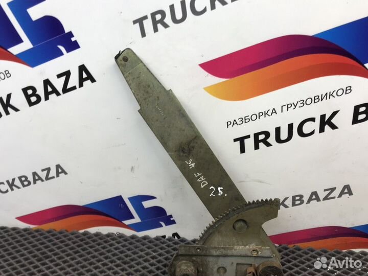Стеклоподъемник механический левый Daf LF