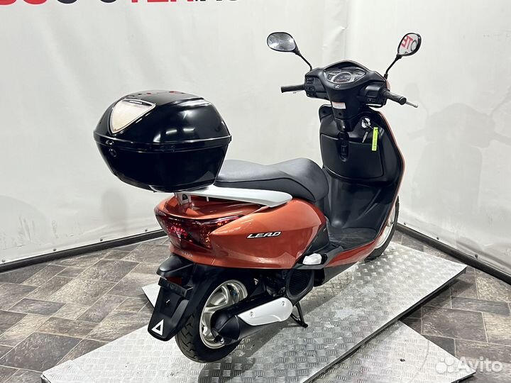 Скутер Honda Lead 110