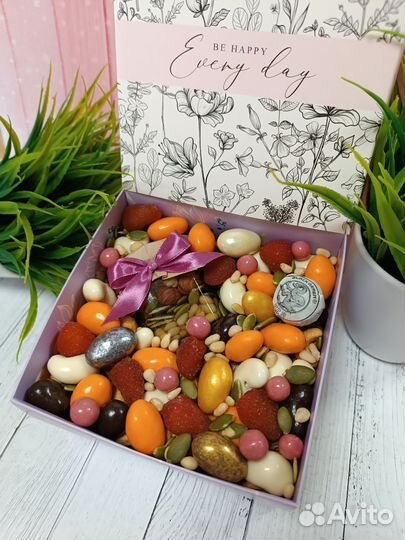 Подарочный набор на выпускной клубника мёд чай