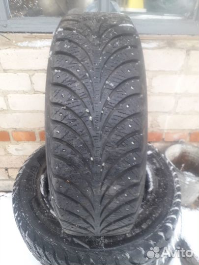 Sava Eskimo Stud 185/65 R15 19B