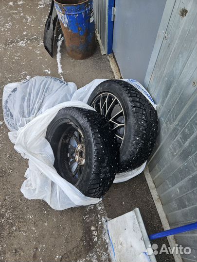 Шины зимние на дисках 195 55 р16 4х100