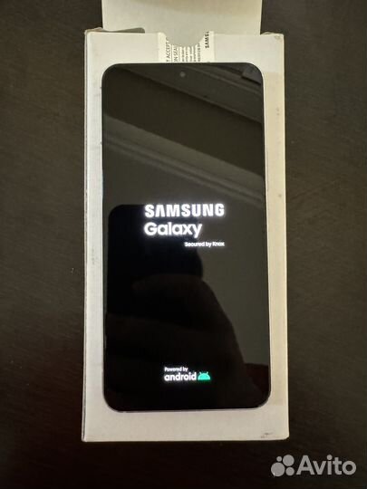 Samsung Galaxy S22, 8/128 ГБ