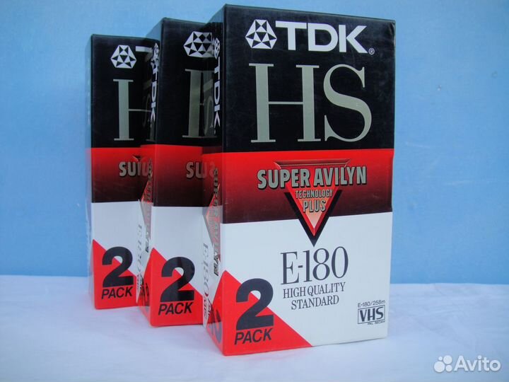 Аудиокассеты видеокассеты VHS