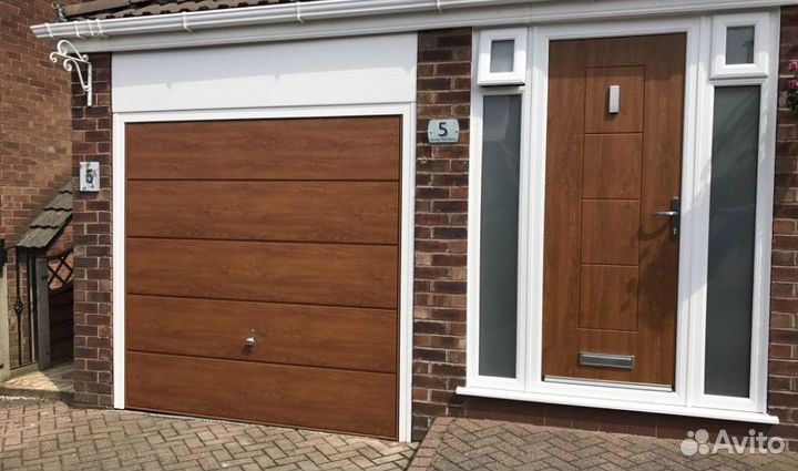 Секционные ворота