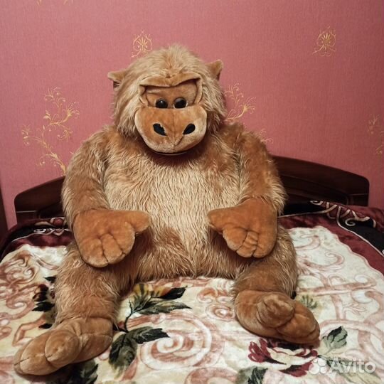 Обезьяна большая мягкая игрушка